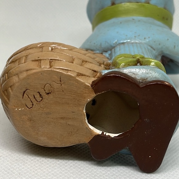 Vintage ceramic hand painted boy and girl standing by basket 4” tall - Picture 3 of 8